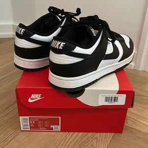 Nike Panda Dunk Low Retro 9.5 m/ 11 w